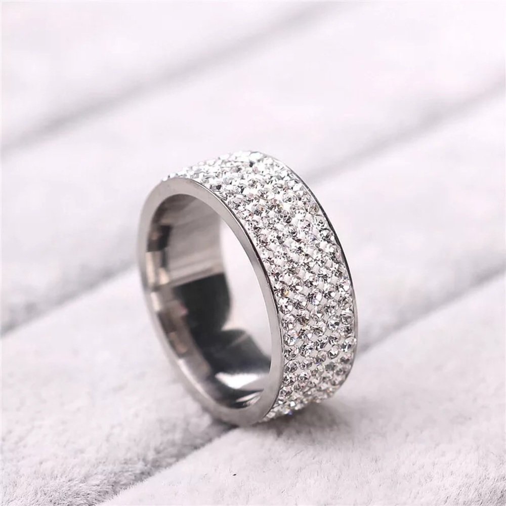 Make An Offer! Crystal Stainless Steel Ring Size 7